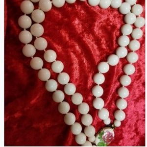 Large white beaded vintage choker with rose clasp